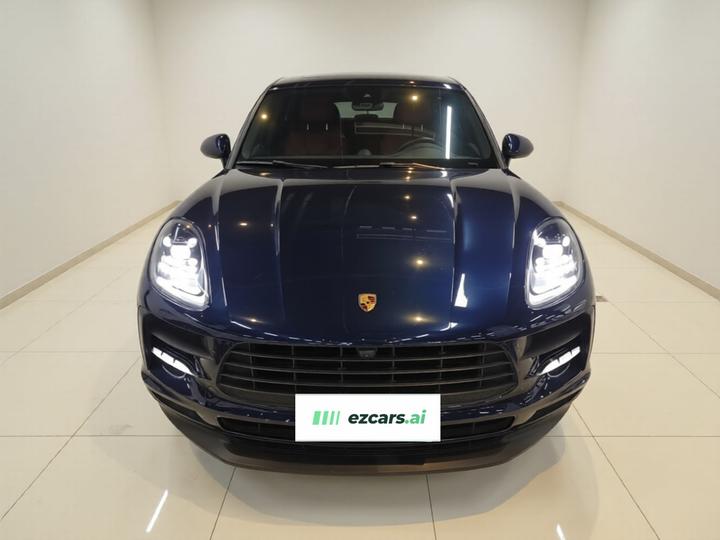 2021 Macan 2.0T photo 2