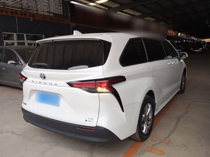 Sienna 2024 2.5L Hybrid Comfort photo 4