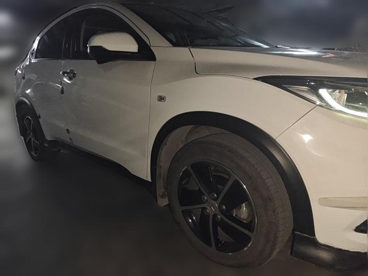 Vezel 2022 1.5L CVT Phantom Night photo 3