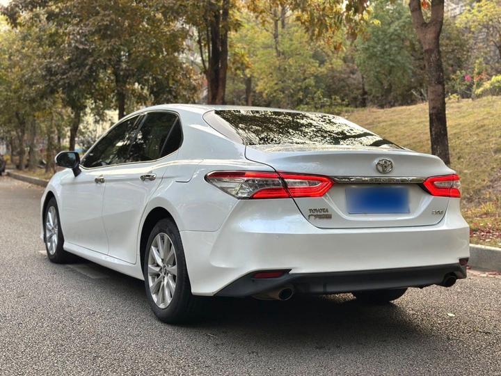 Camry 2018 2.0G Luxury photo 4