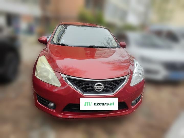 Tiida 2011 1.6L CVT Comfort photo 2
