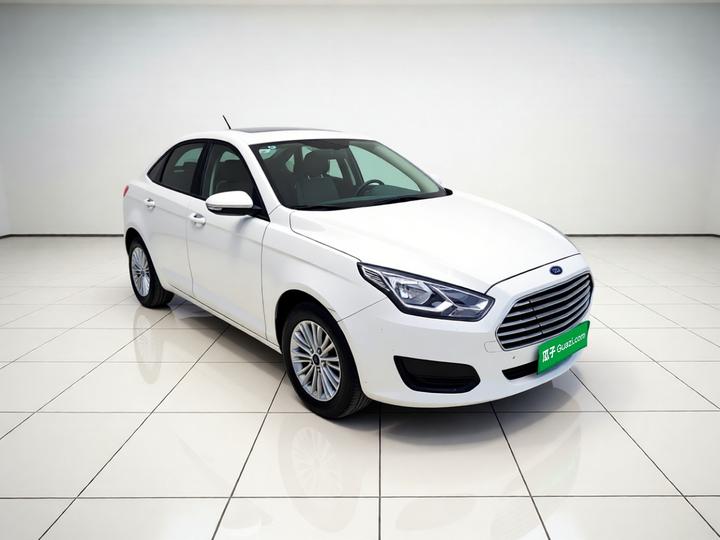 Escort 2017 Facelift 1.5L AT Comfort photo 3