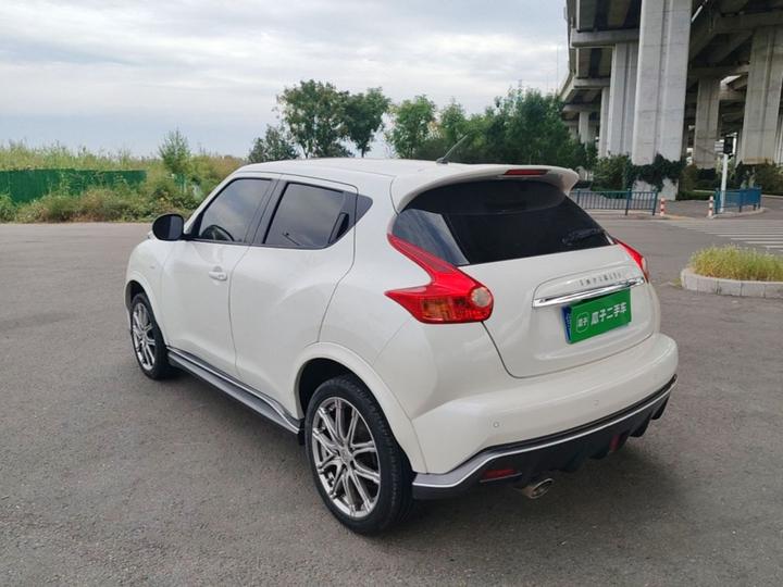 ESQ 2014 1.6L photo 4