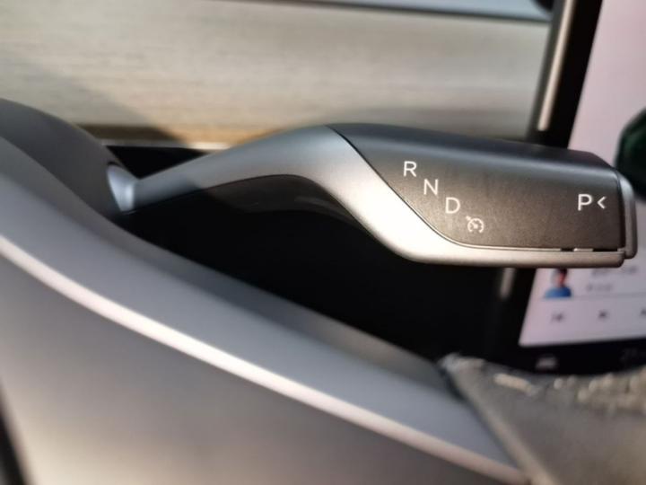Model 3 2022 RWD photo 6