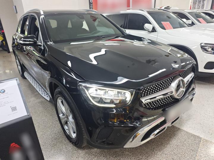 GLC 2020 Facelift GLC 260 L 4MATIC Dynamic photo 3