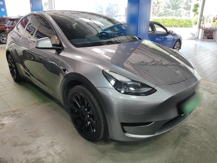 Model Y 2024 RWD photo 3
