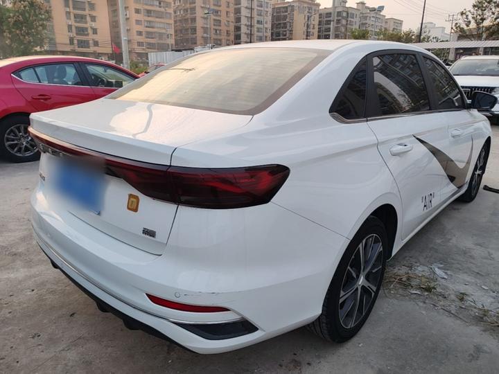 Emgrand 2023 4 Champion 1.5L CVT Flagship photo 6