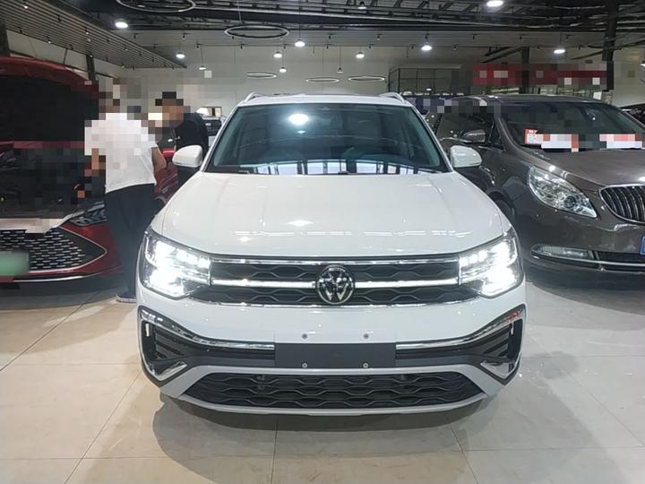 Tharu 2023 300TSI RWD photo 2