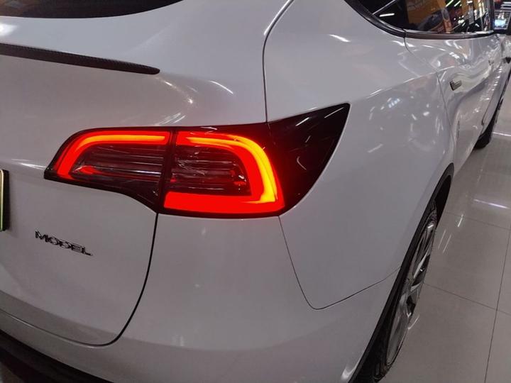 Model Y 2022 RWD photo 7