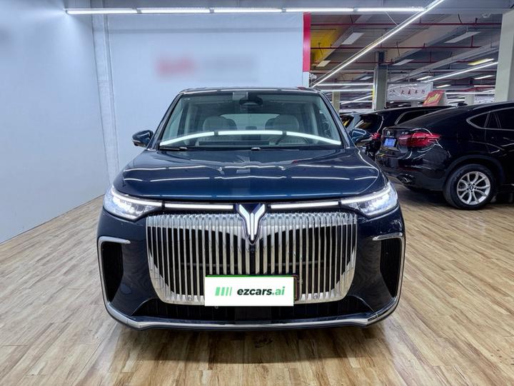 Voyah Dreamer 2025 PHEV AWD Flagship photo 4