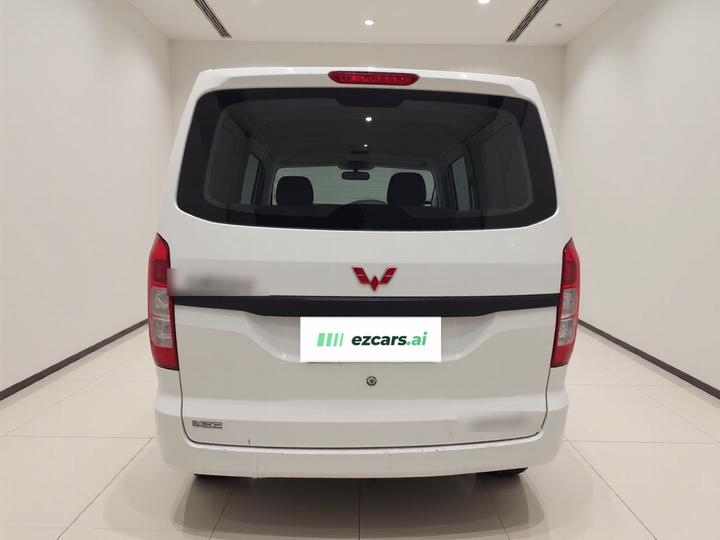 Wuling Hongguang V 2022 1.5L LAR photo 5
