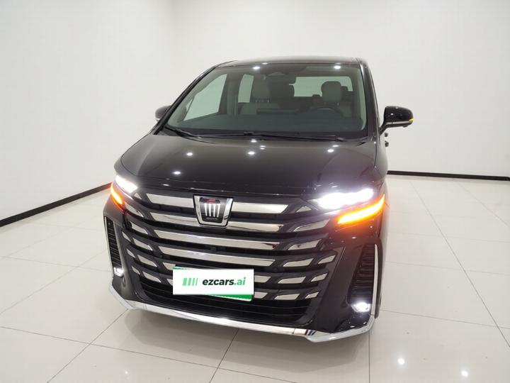 2024 Crown Hybrid 2.5L Supreme Executive photo 2