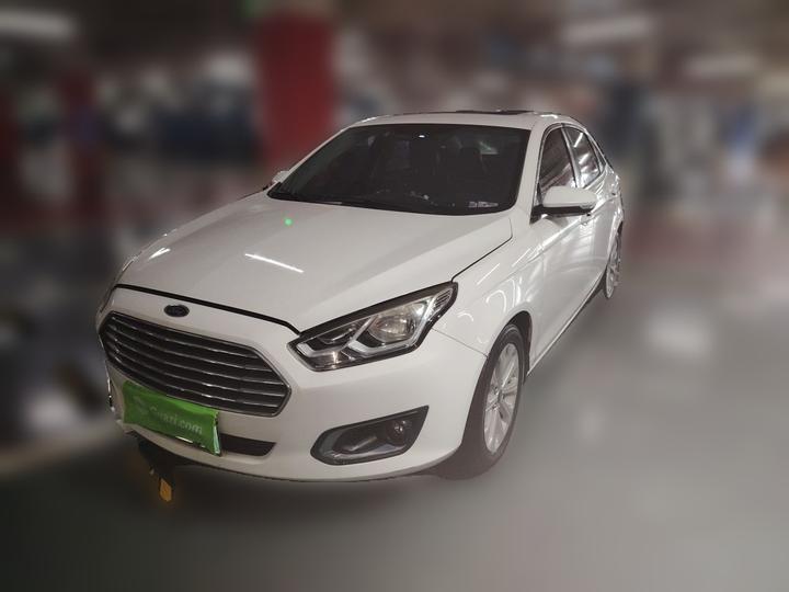 Escort 2017 1.5L AT Fashion