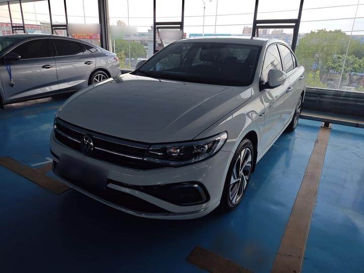 Bora 2023 300TSI DSG photo 2
