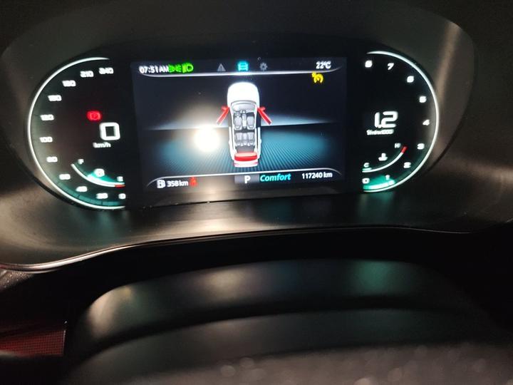 RX5 MAX 2019 300TGI AT 4G Luxury photo 6