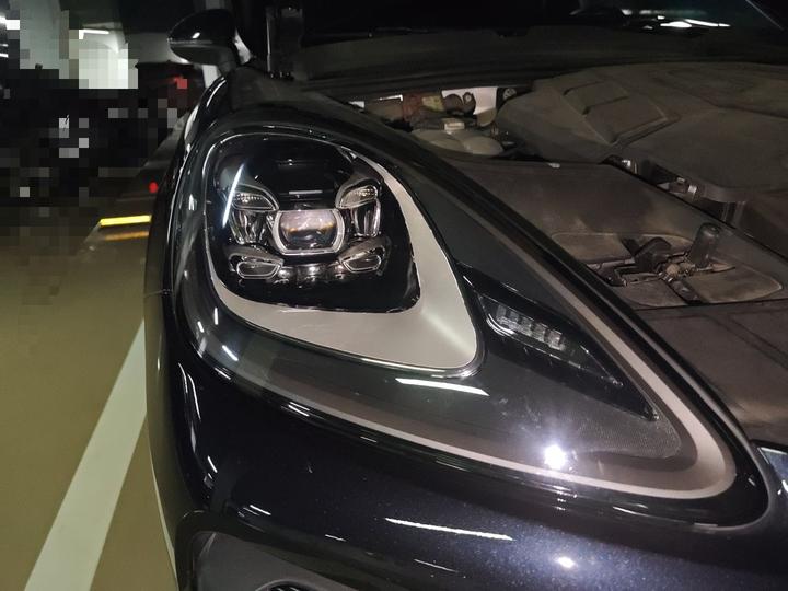 2019 Cayenne 3.0T photo 7
