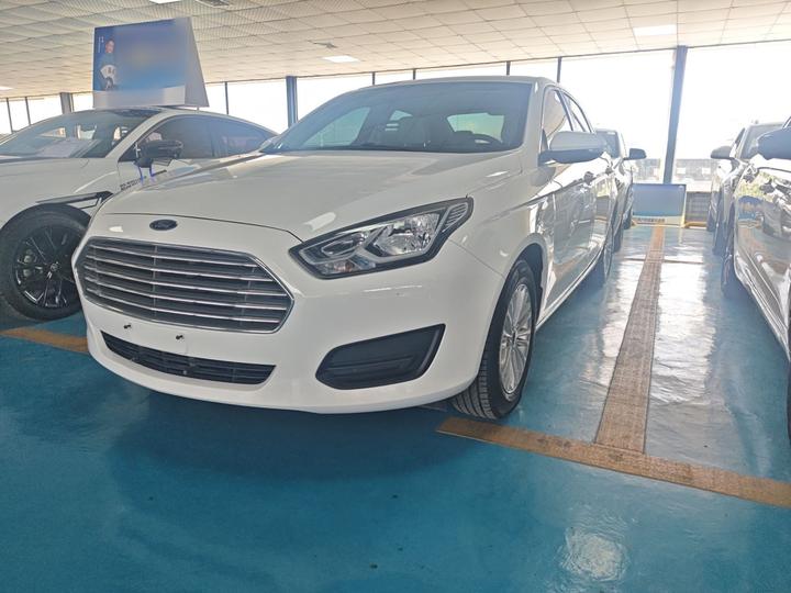 Escort 2017 Facelift 1.5L AT Comfort