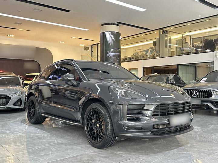2018 Macan 2.0T photo 2