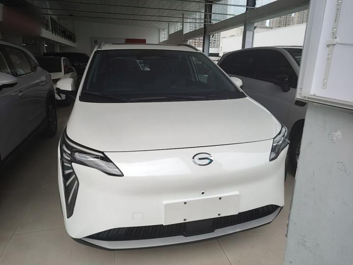 AION Y 2023 Plus 610 NCM photo 2