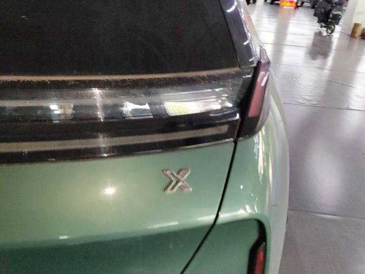 X 2023 RWD YOU 4-Seater photo 7