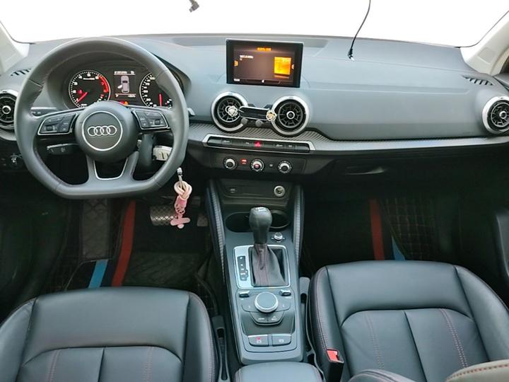 Q2L 2022 35 TFSI Progressive Dynamic photo 5