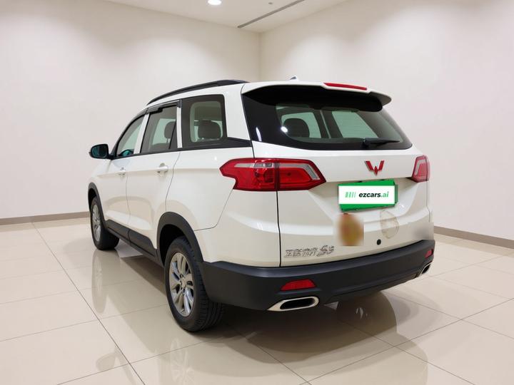 Wuling Hongguang S3 2019 1.5L MT Standard China VI photo 4