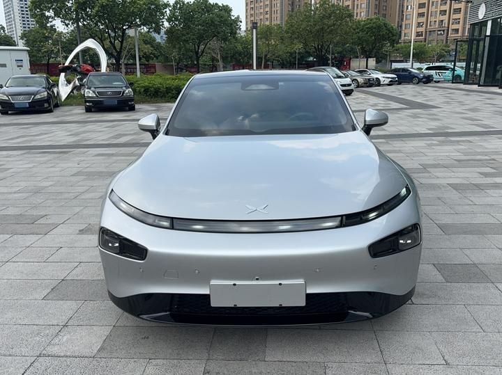 P7 2023 P7i 702 Pro photo 2
