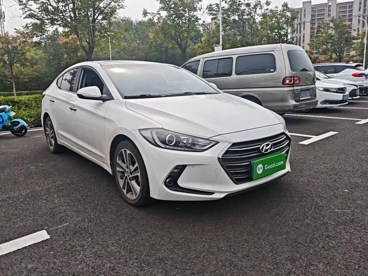 Elantra 2016 1.6L AT Smart Elite photo 3