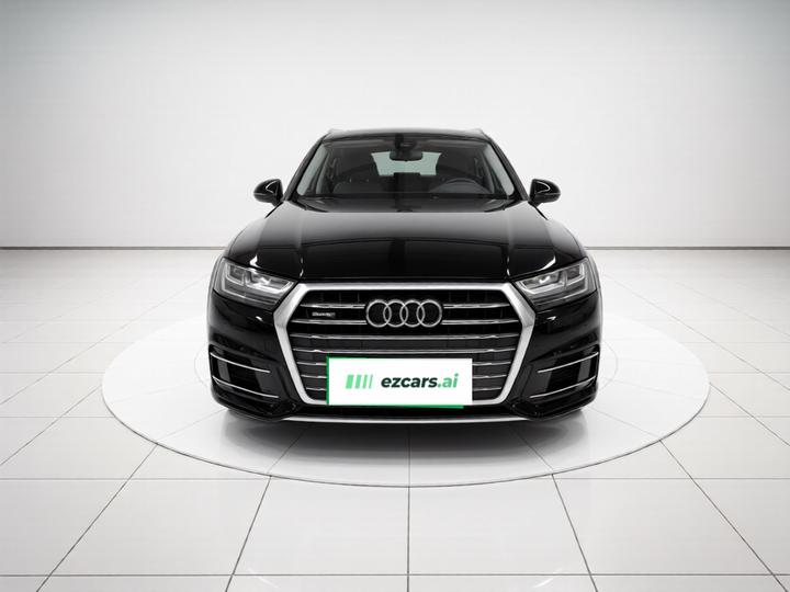 Q7 2018 45 TFSI Tech photo 2