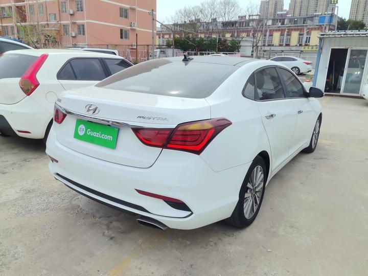Mistra 2017 1.8L AT Premium DLX China V photo 4