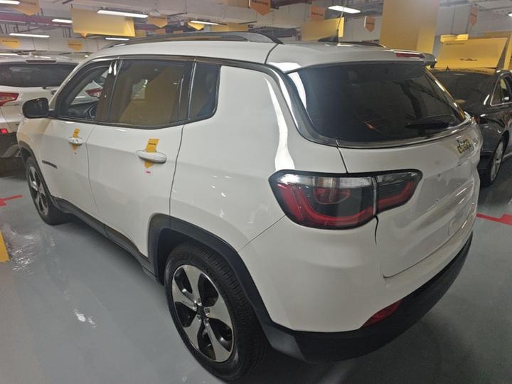 Compass 2017 200T AT Exclusive photo 4