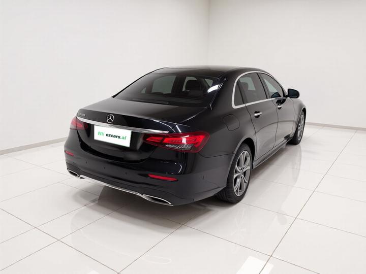 E-Class 2021 E 300 L Sport Fashion photo 6