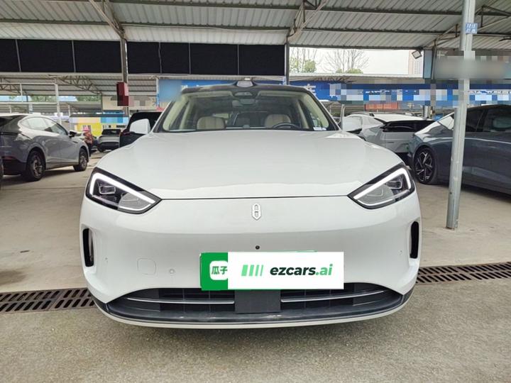 HIMA AITO M5 2023 EV AWD ADAS photo 2