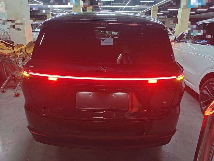 Li Auto i8 2025 Standard photo 3