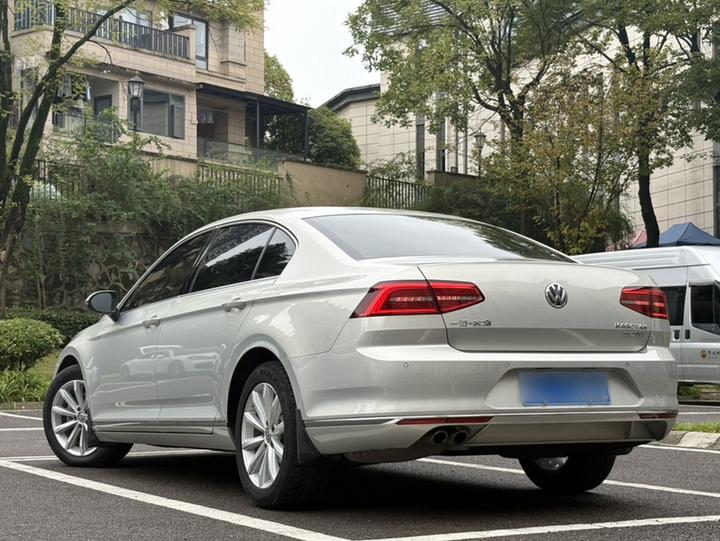 Magotan 2017 330TSI DSG Luxury photo 4