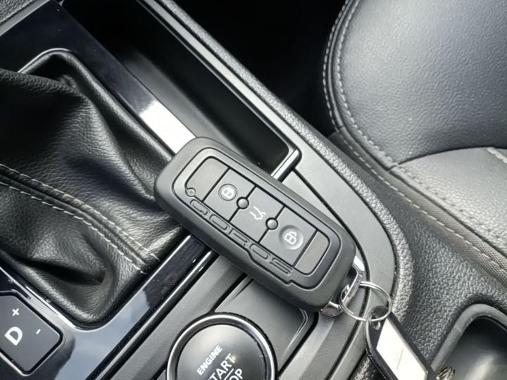 5 2018 Facelift 1.6T AT Leading photo 8