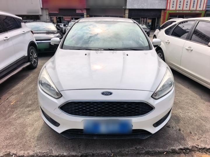 Focus 2017 Hatchback 1.6L AT Comfort photo 2