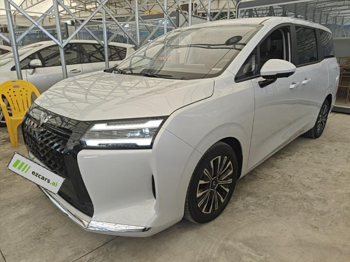 730 EV 2025 125km Luxury