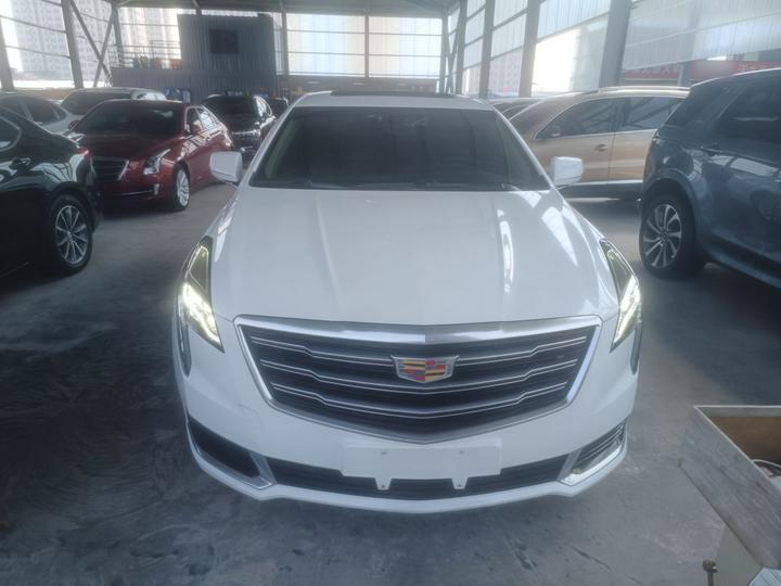 XTS 2018 28T Tech photo 2