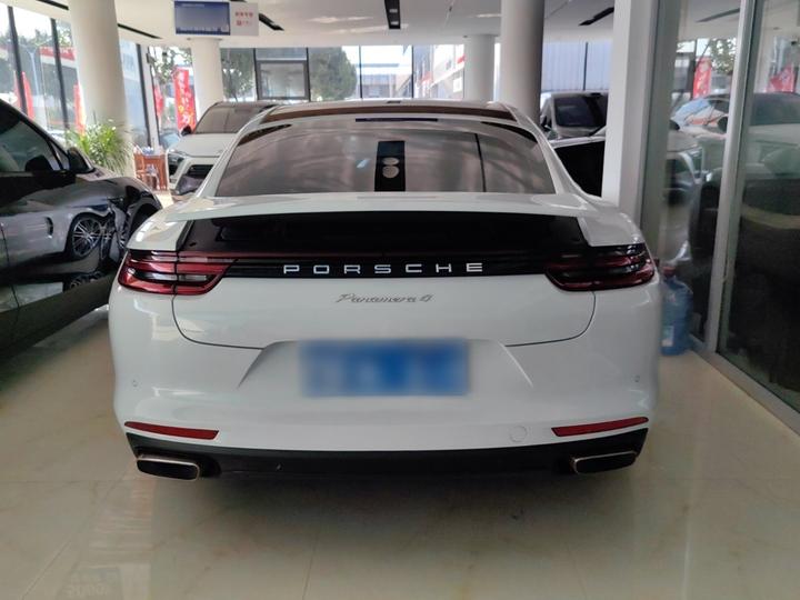 2019 Panamera 4 Executive Extended 2.9T photo 4