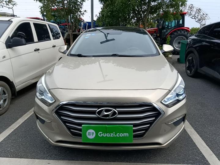 Mistra 2017 1.8L AT Premium DLX China V photo 2