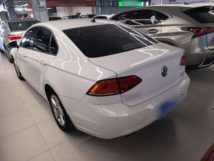 Lamando 2017 230TSI DSG photo 4