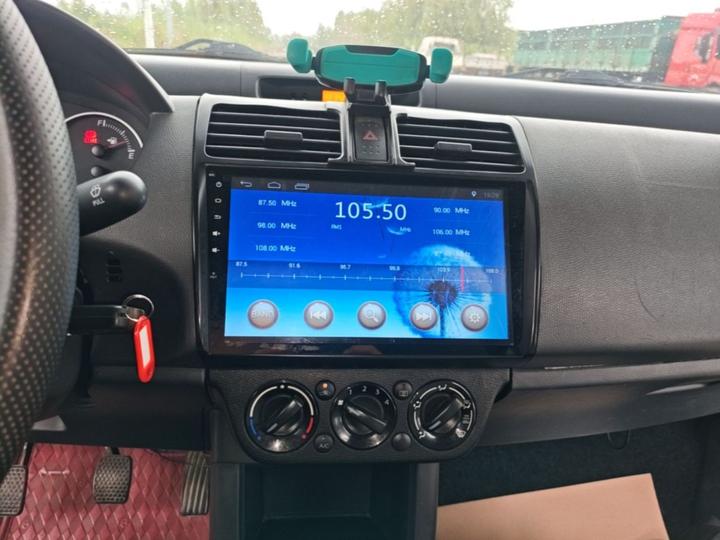Swift 2014 1.3L MT Standard photo 8