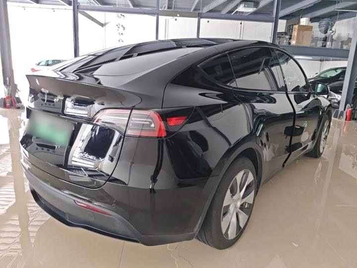 Model Y 2022 Facelift RWD photo 4