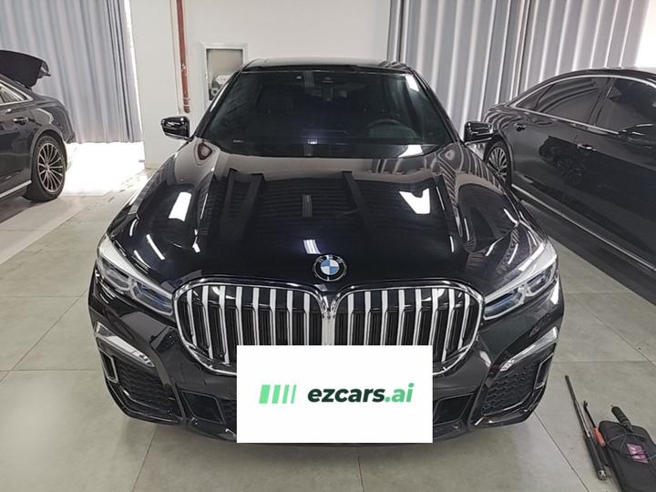 7 Series 2019 Facelift 740Li Exclusive M Sport Package photo 2