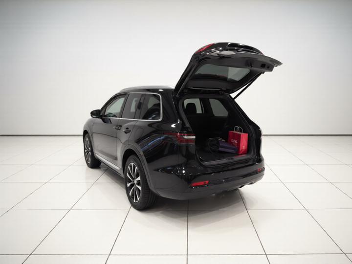 Li Auto ONE 2021 EREV 6-Seater photo 4