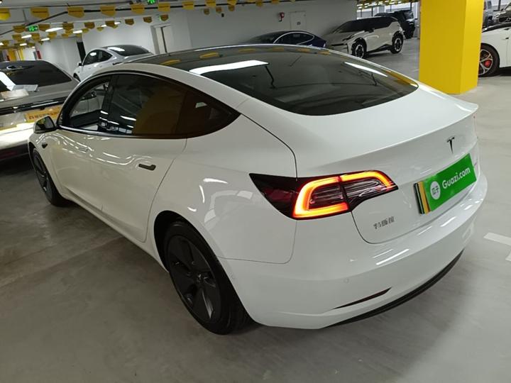 Model 3 2022 RWD photo 4