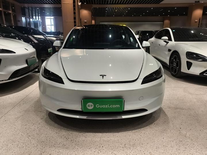 Model 3 2026 RWD photo 2