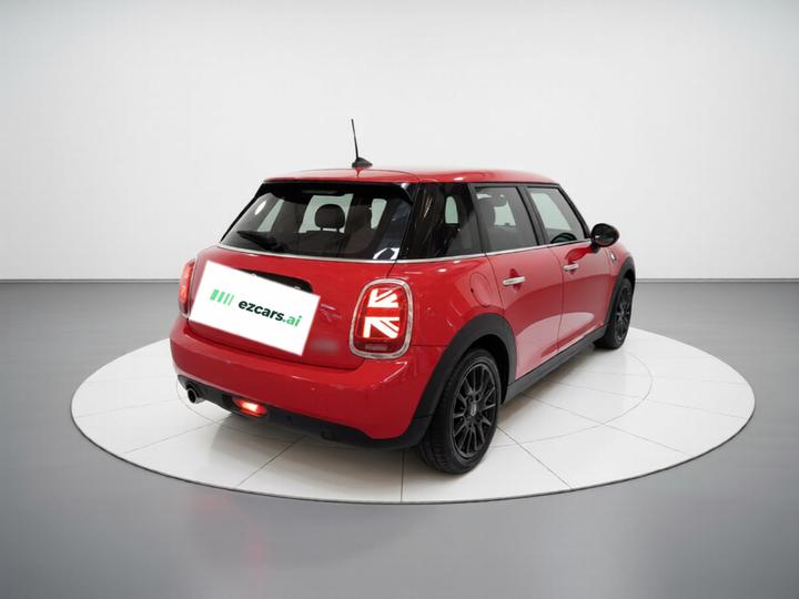 2021 1.5T COOPER Classic 5-Door photo 4