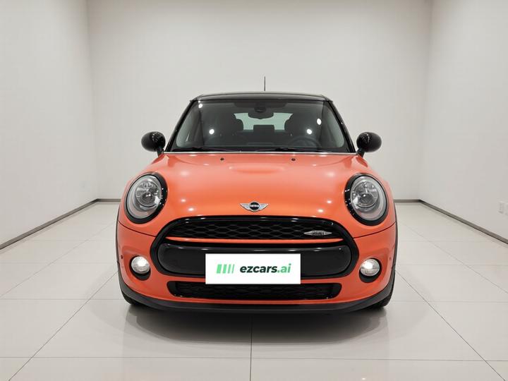 2015 1.2T ONE 5-Door photo 2